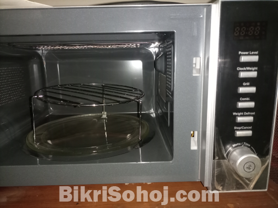 Microwave Oven